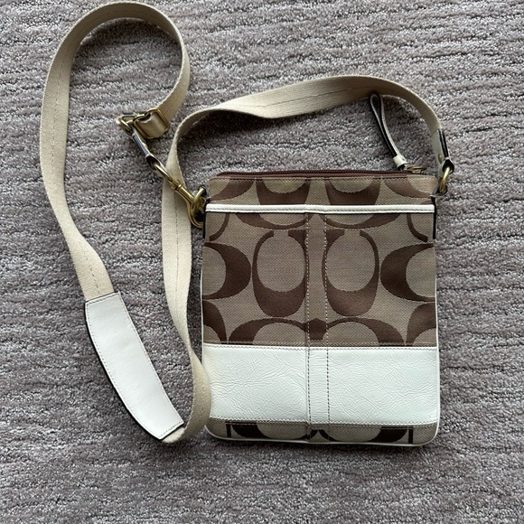 Coach Crossbody - Picture 2 of 10